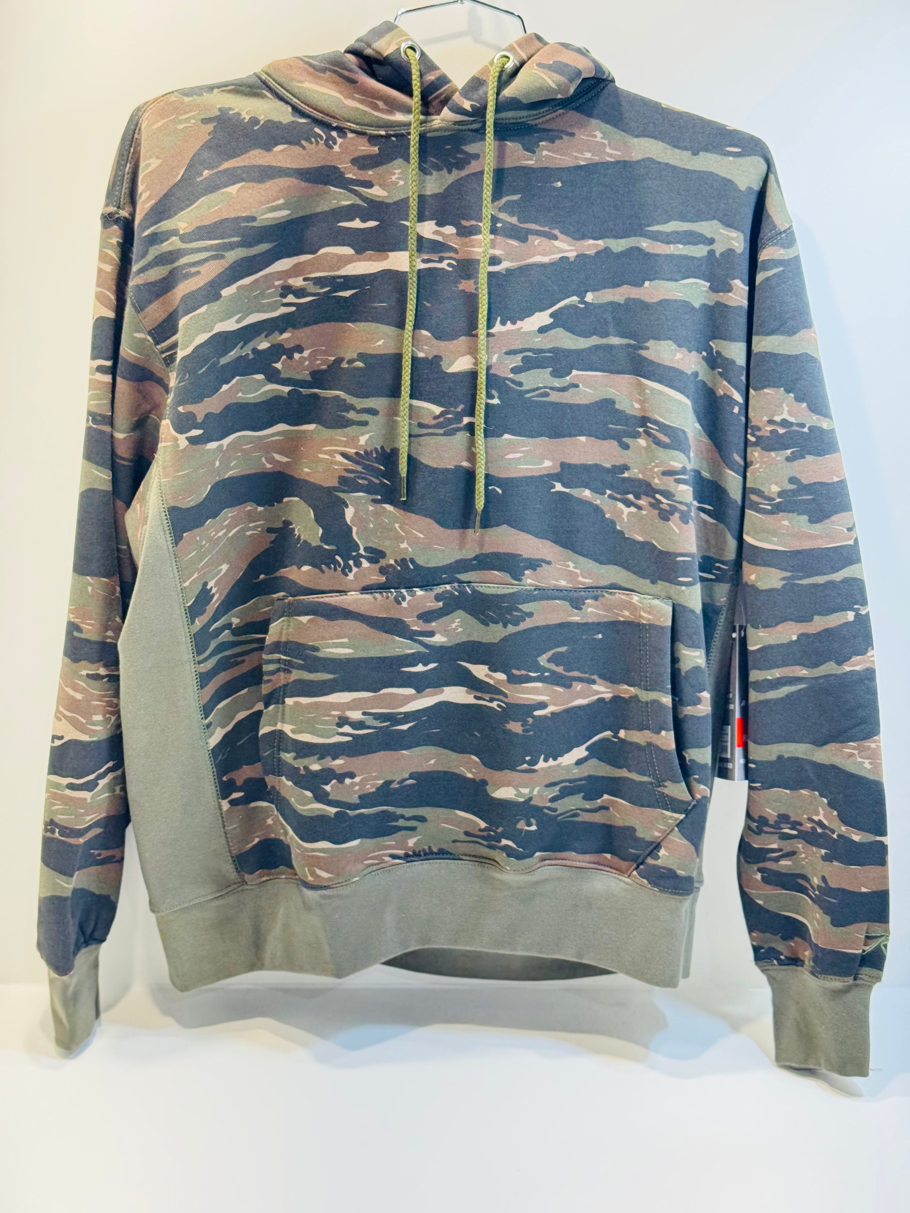 Tiger strip hoodie L