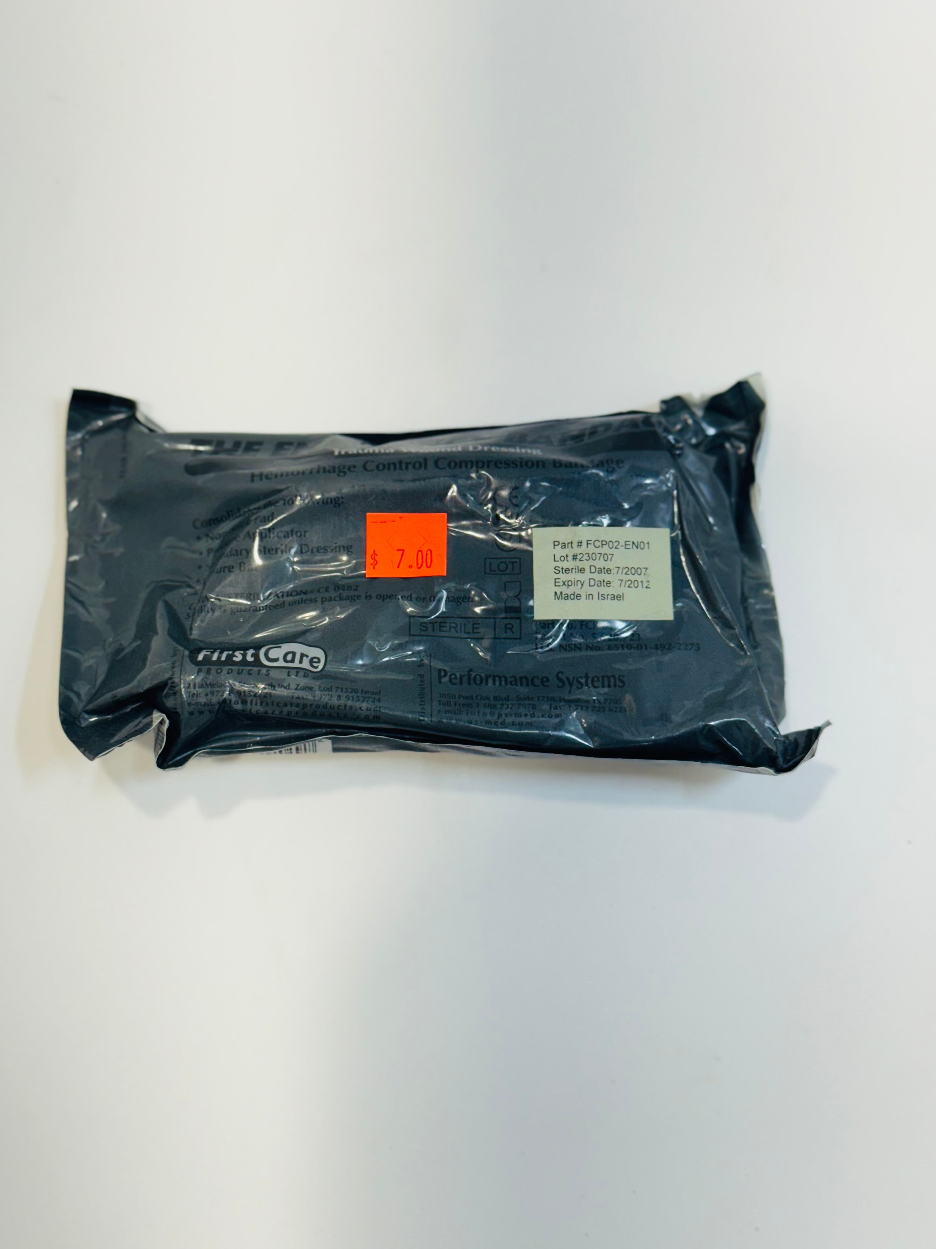 Hemorrhage control compression bandage