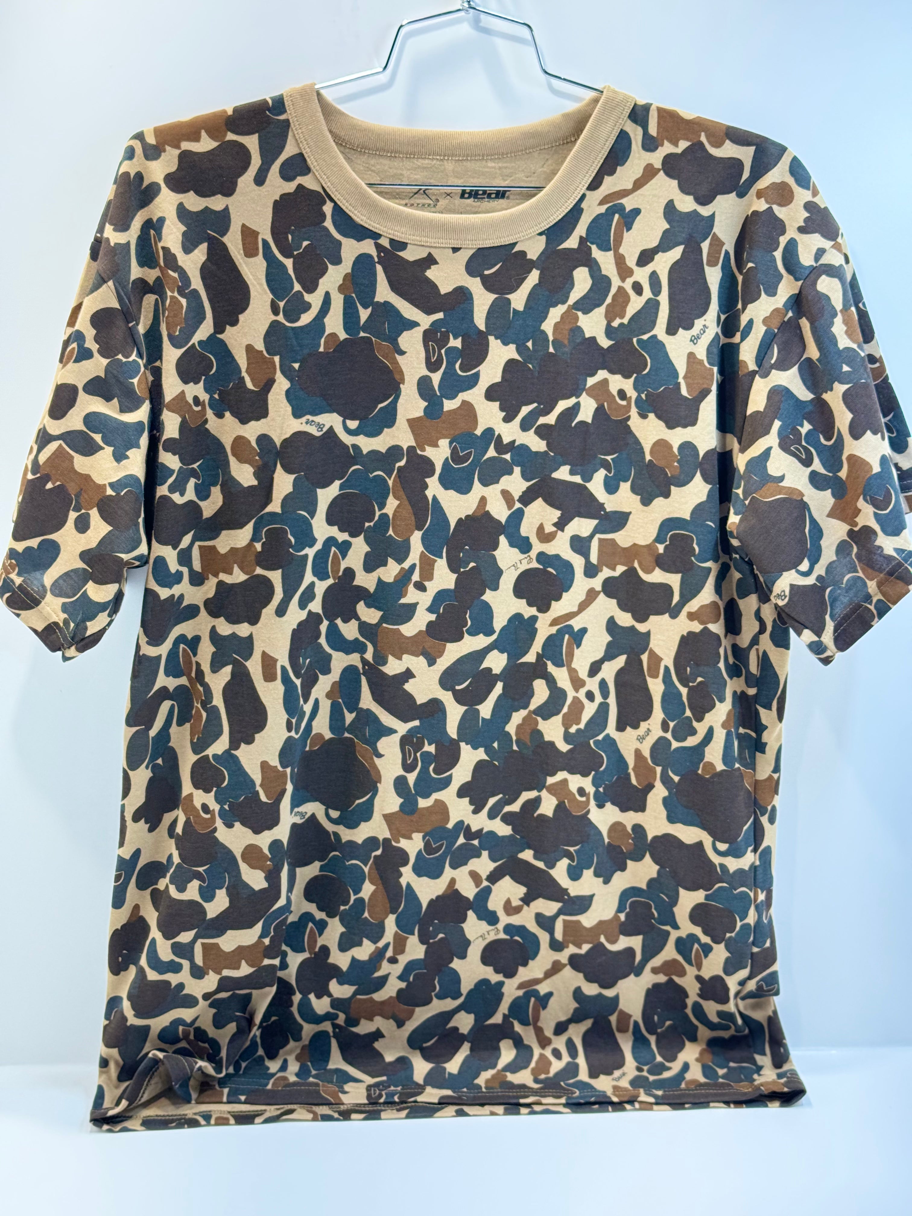 Fred bear t shirt XL